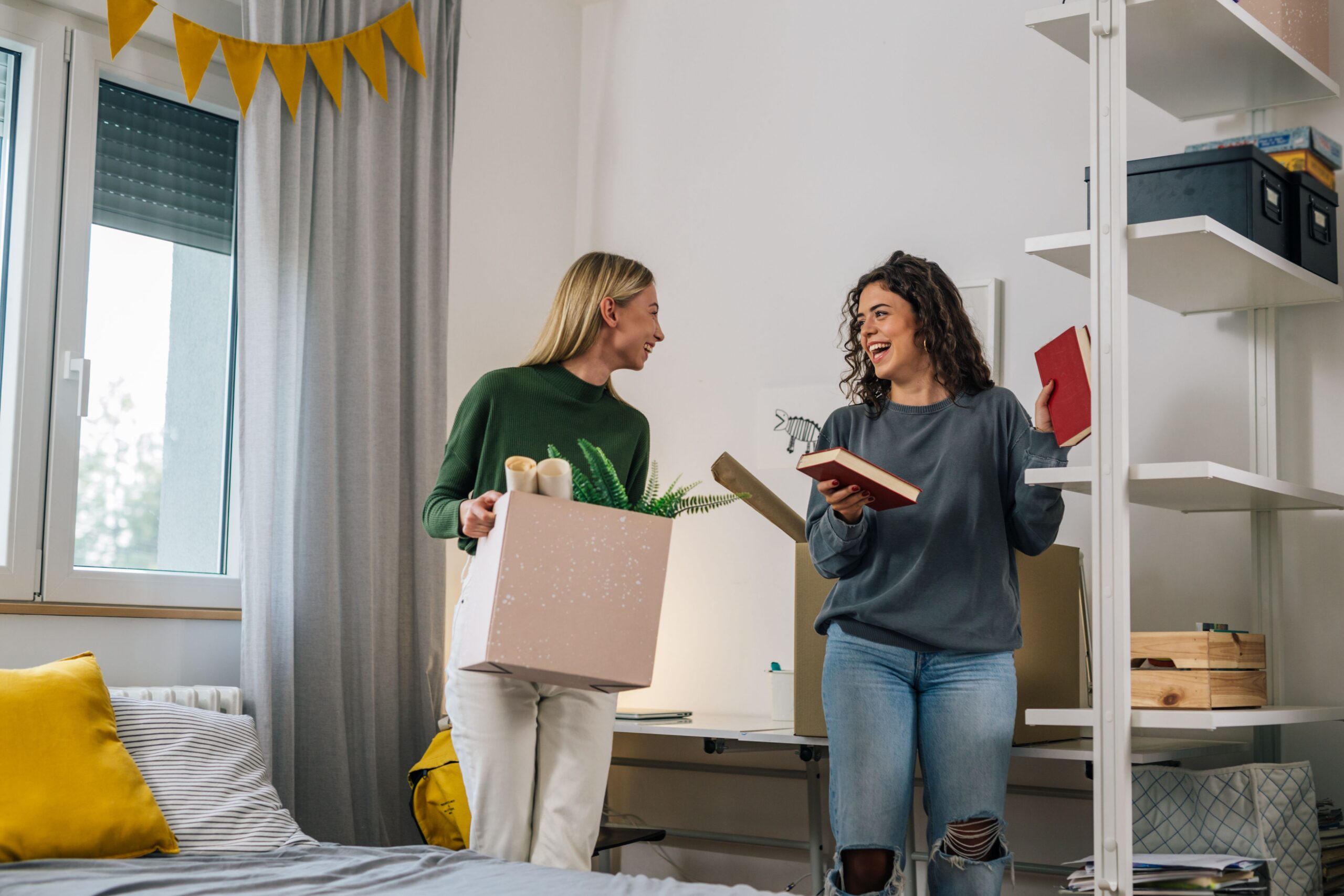 What to Bring to College: The Arrow&rsquo;s Move-In Day Checklist